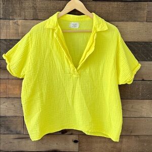 9 Seed Resort Women's Short Sleeve Gauzy Blouse Top in Daffodil Yellow
